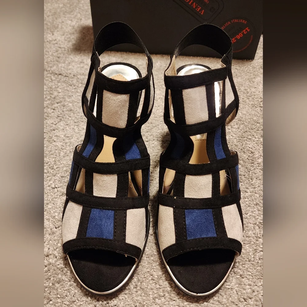 Rialto "Welth" open toe heeled sandals, navy/tan multi-color sueded, sz: 8.5 NIB - Picture 2 of 11